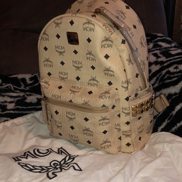 MCM medium backpack main image 2